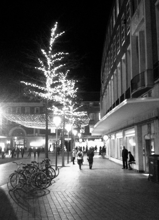 Maybe a little to early for the Christmas Crowds - But it did look nice... November25th #Exeter #Christmas Shopping Springing To Life