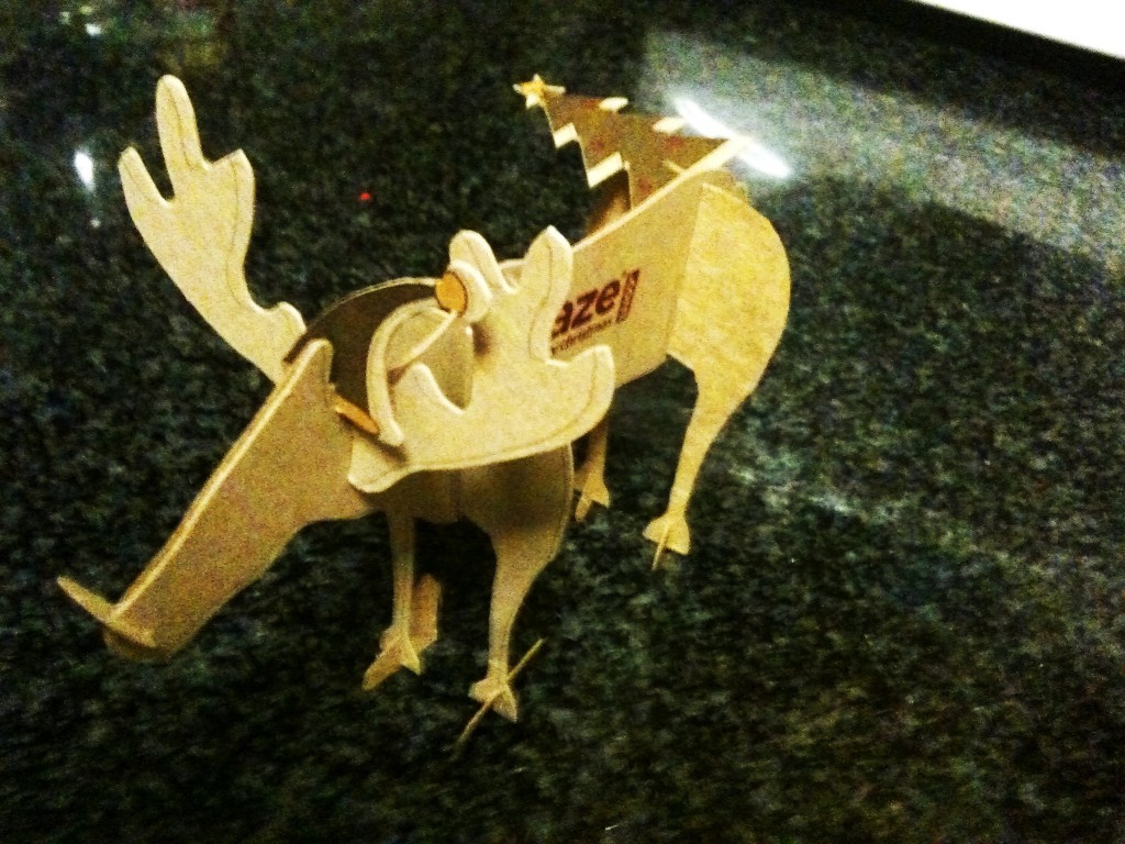 A free and oddly entertaining gift from graze.com December14th 1024x768 A free reindeer from graze.com
