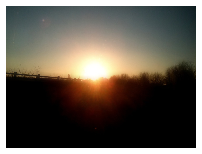 Sunsetting on Wednesday in exeter March2nd Hope. Just over the hill?