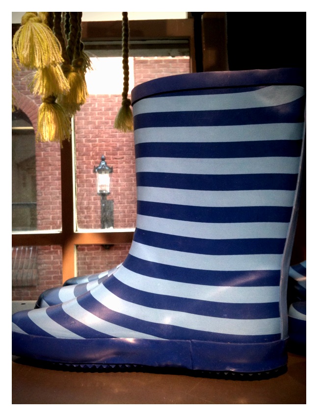 We now have a blue wellies - ready for a football flavoured wedding... April10th Blue Wellies!